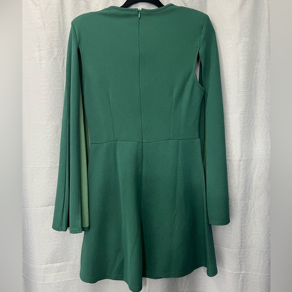 NWOT SHEIN Cape Sleeve Dress - Picture 4 of 7
